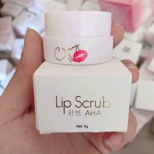 Lip-Scrub-2
